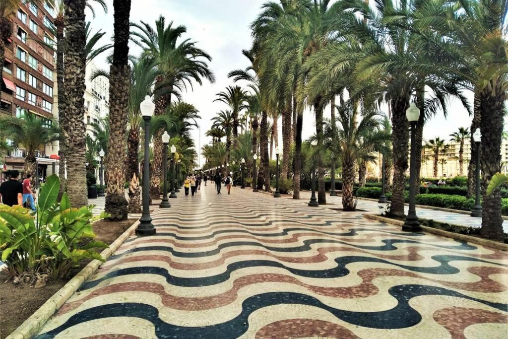Donoso Cortes Apartment - Alicante Luaran gambar