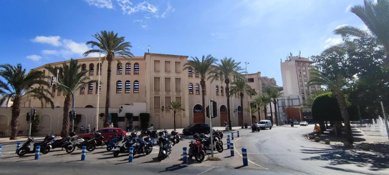 Donoso Cortes Apartment - Alicante Luaran gambar